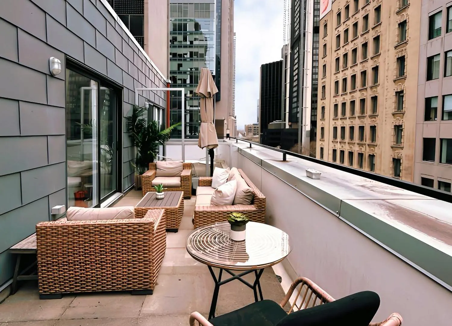 Trendy Old Port Private Terrace Apartment Montreal