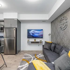 https://exquisite-2-bedroom-apt-mins-to-the-falls.niagara-fallshotels.com