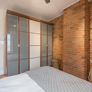  Apartment Et