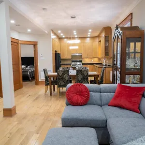  Apartment Chic 2br In Little Italy 2mins To Metro